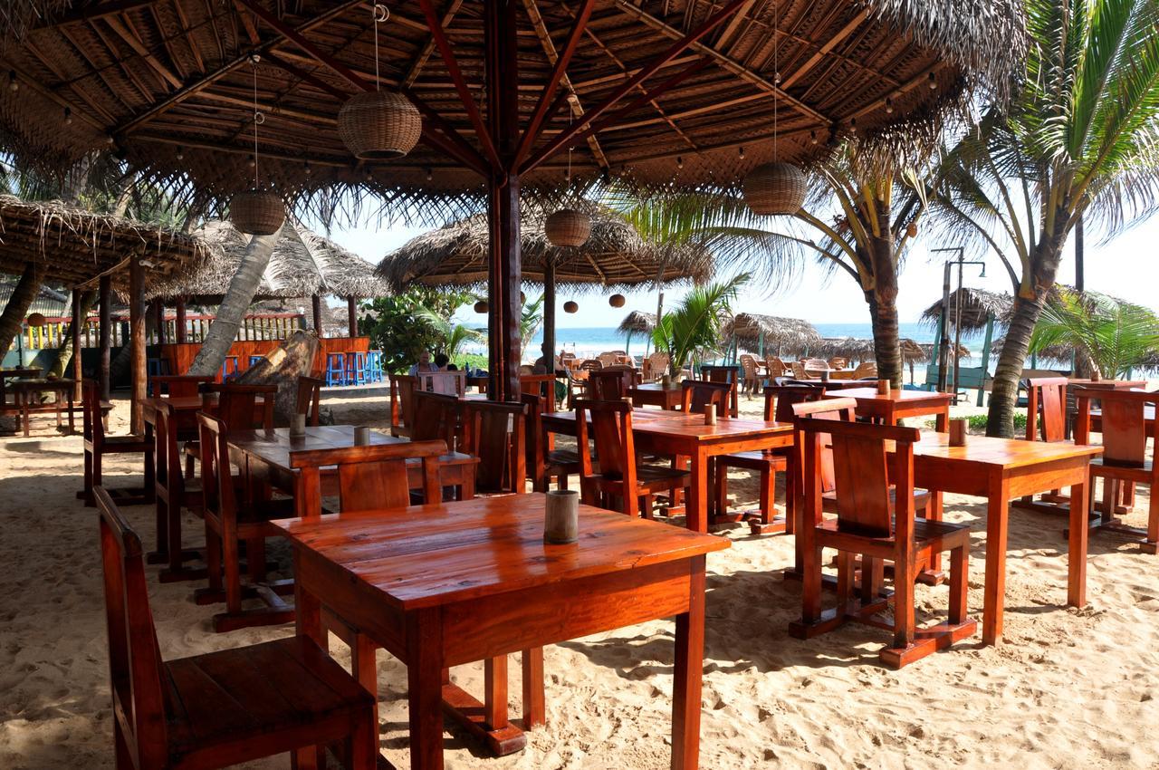 Copacabana Beach Hotel Hikkaduwa Zewnętrze zdjęcie