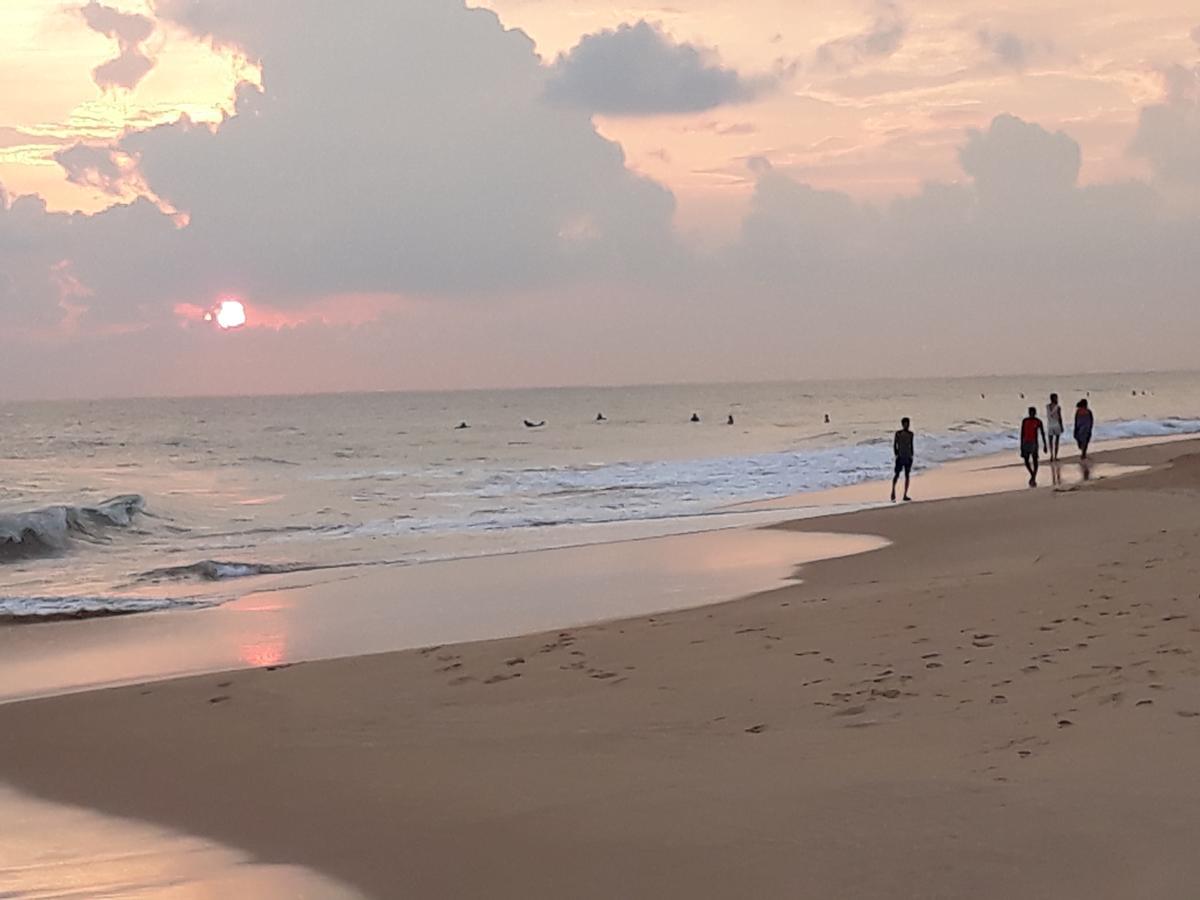Copacabana Beach Hotel Hikkaduwa Zewnętrze zdjęcie