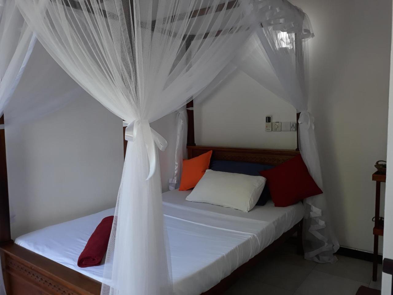 Copacabana Beach Hotel Hikkaduwa Zewnętrze zdjęcie
