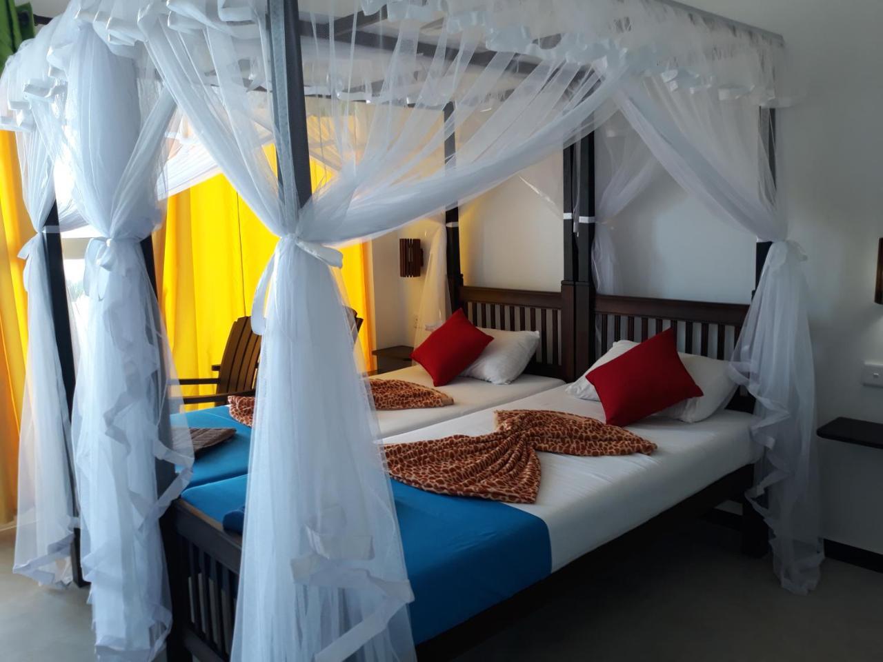 Copacabana Beach Hotel Hikkaduwa Zewnętrze zdjęcie