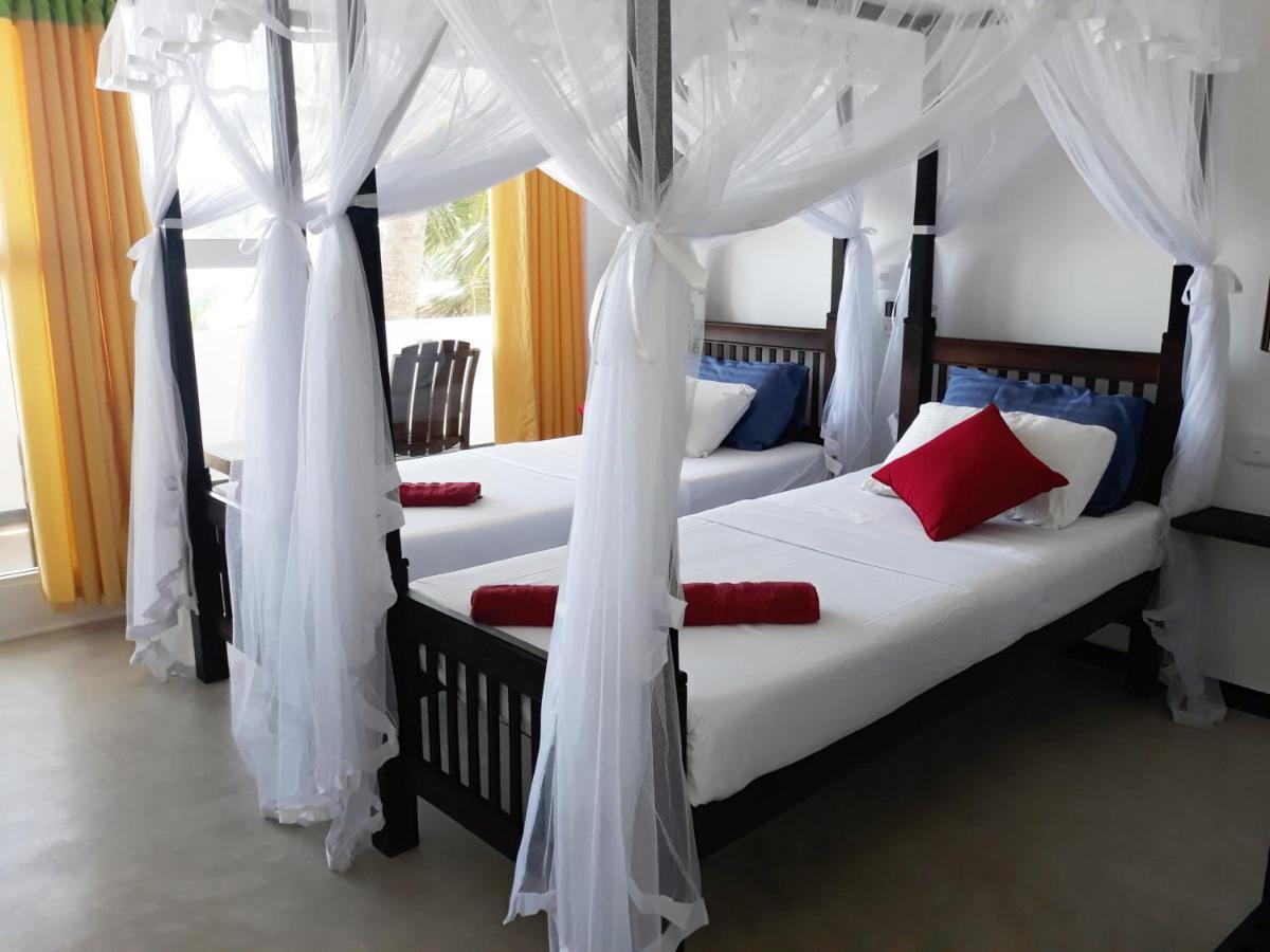Copacabana Beach Hotel Hikkaduwa Zewnętrze zdjęcie